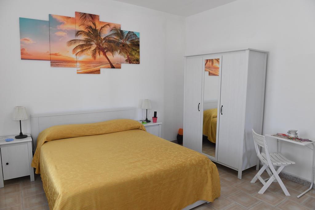 B&B Il Canto Del Mare Pulsano Bagian luar foto